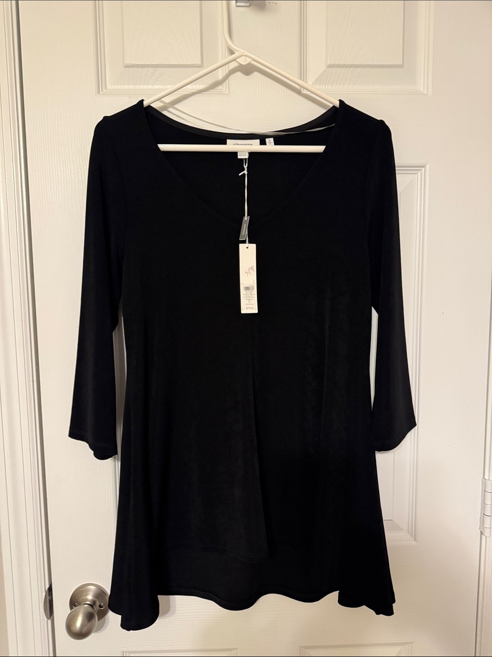 Chico’s Travelers Black V-Neck High Low Tunic Top Size 0 NWT